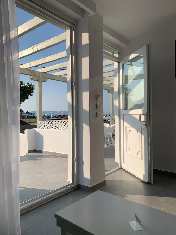 Ocean Blue Suites Ierissós Luaran gambar