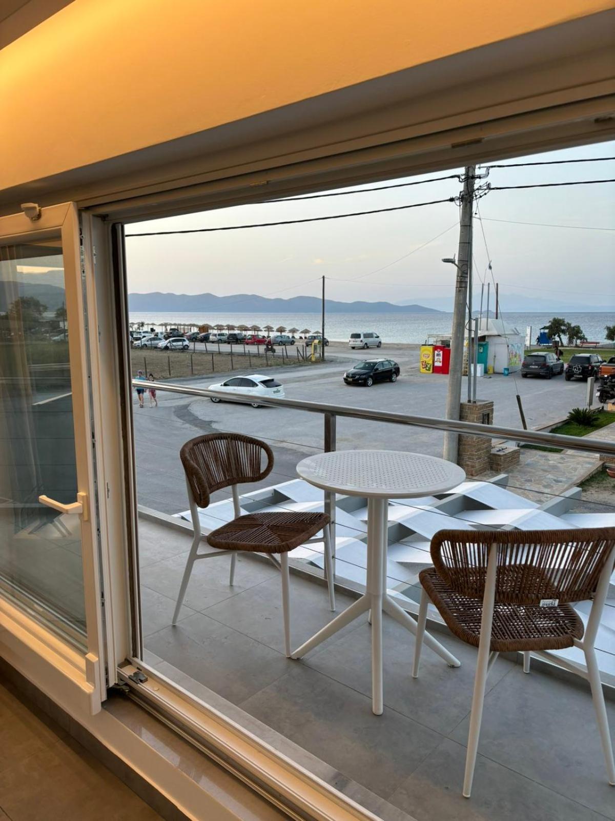 Ocean Blue Suites Ierissós Luaran gambar