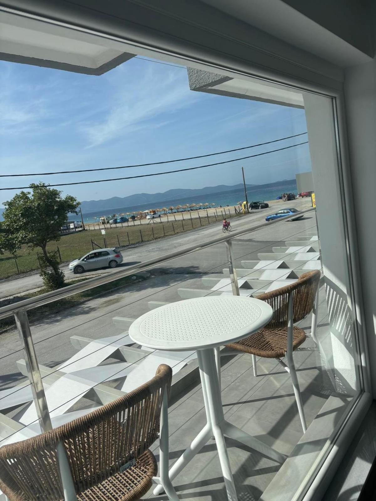 Ocean Blue Suites Ierissós Luaran gambar
